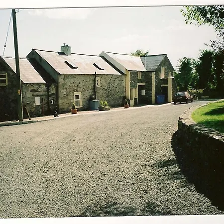 Ballagh Court * Ballynabola